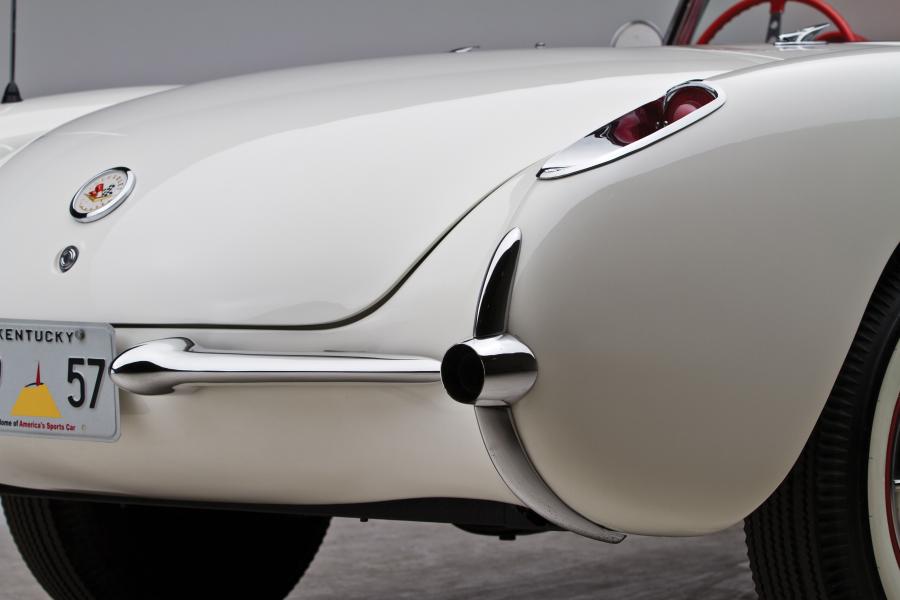  Chevrolet Corvette Roadster 1957 года  (фото 15 из 25)